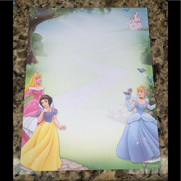 Disney Princess paper - scrapbook paper - Picture 1 of 3